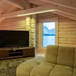 Semesterbostad Sommarbukt Tind - Luxury Fjord Near Tromsø