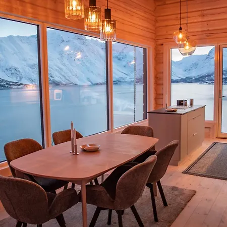 Sommarbukt Tind - Luxury Fjord Lodge Near Tromso
