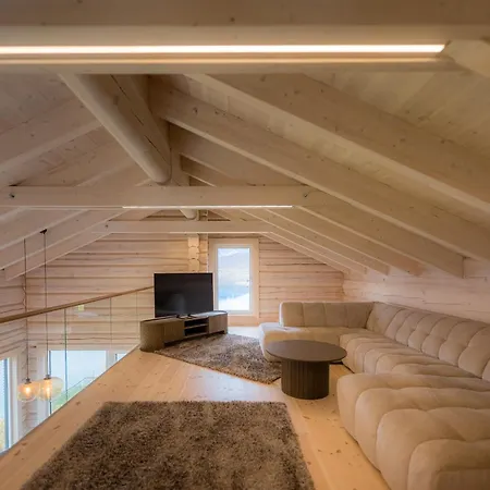 Davvi Tind - Highest Chalet, Widest Fjord Panorama, Lyngen Alps, 6 Guests Hébergement de vacances Tromsø