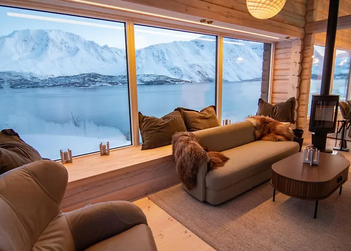 Vakantiehuis Sommarbukt Tind - Luxury Fjord Lodge Near Tromso *